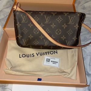 Louis Vuitton Pochette Accessories